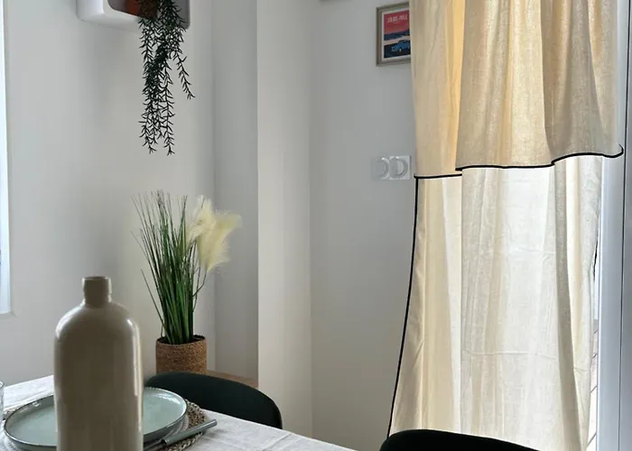 L Oustalet Maison Avec Proche בית נופש Sérignan