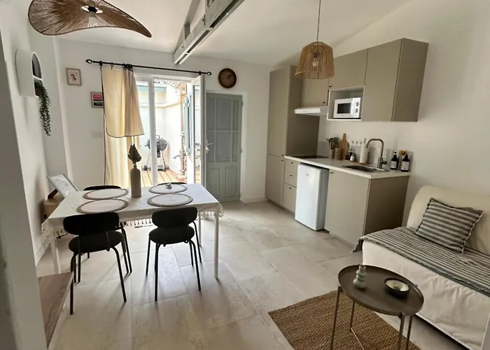 בית נופש L Oustalet Maison Avec Proche