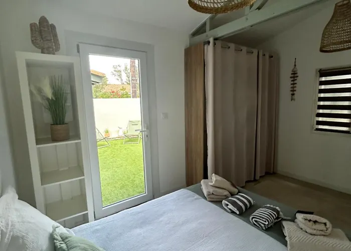 L Oustalet Maison Avec Proche בית נופש Sérignan