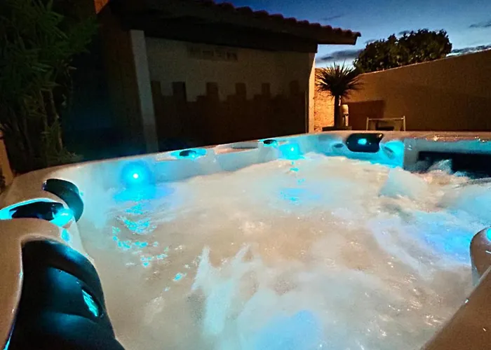 Casa de Férias L Oustalet Maison Avec Proche Sérignan